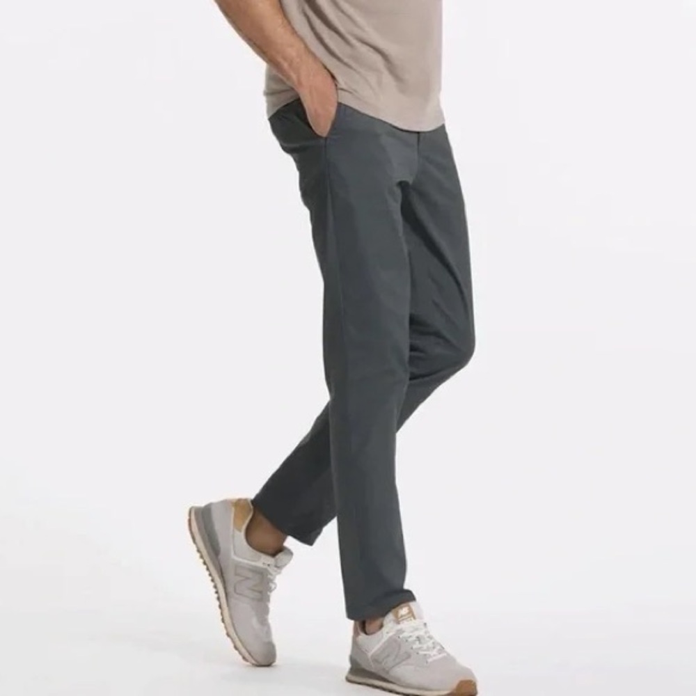Vuori Men's Charcoal Chinos